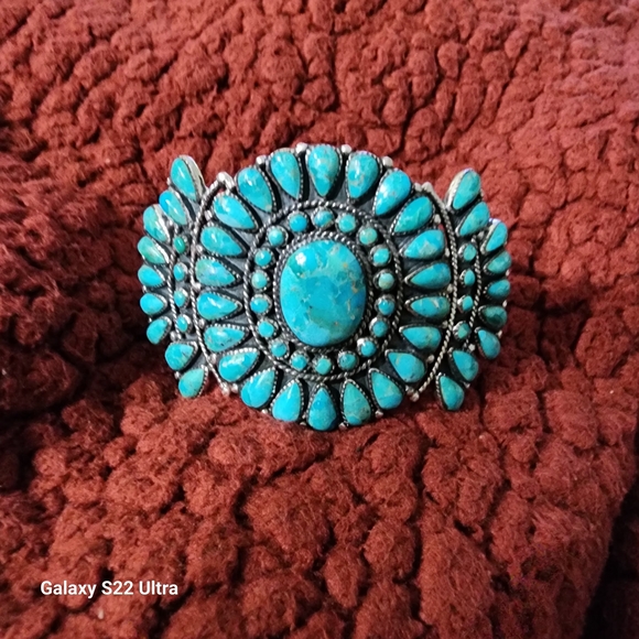 Elegant Turquoise Women's Bracelet